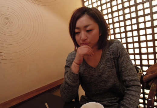 安達 綾子