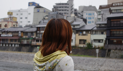 葵 マコ