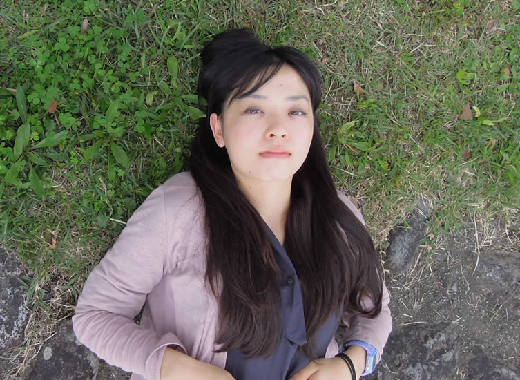 紙本 明子