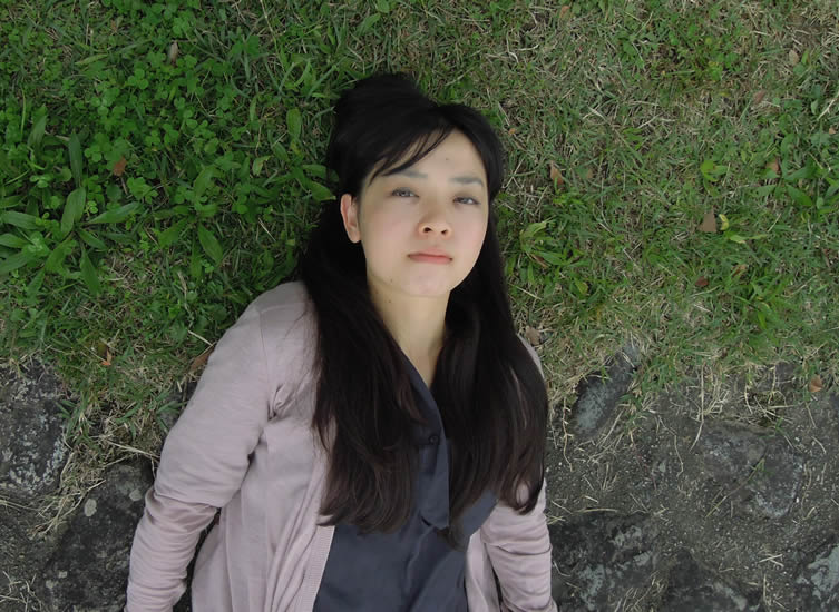 紙本 明子